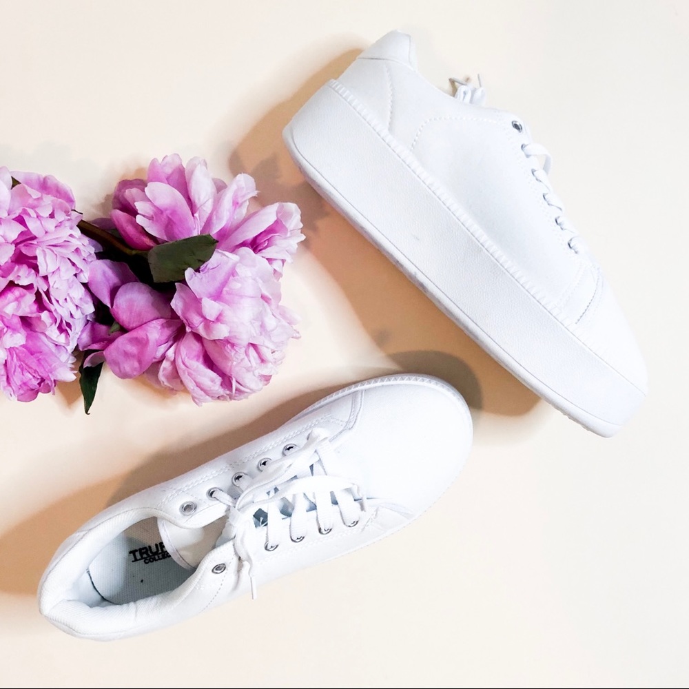 NEW White Platform Sneaker